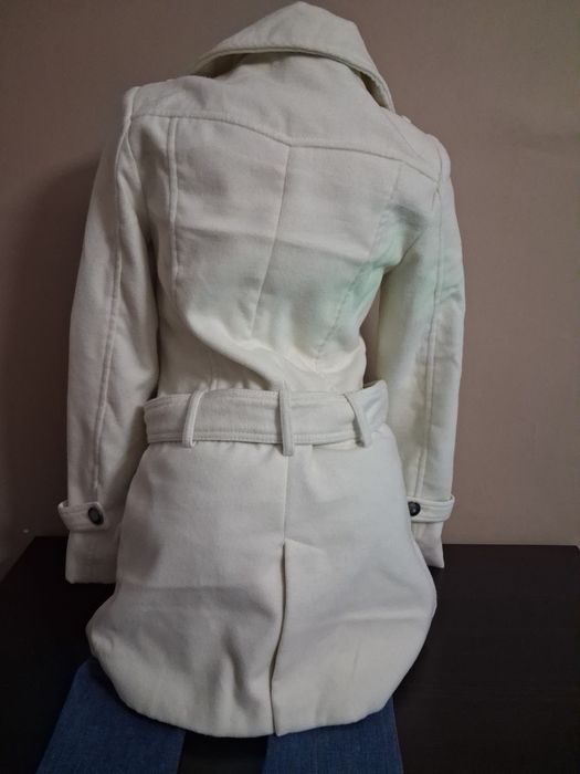 Palton AMISU alb crem XS (34) – cambrat, curea talie, super feminin &
