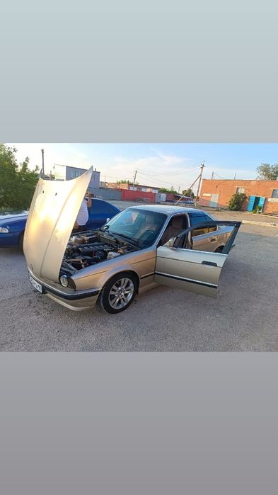 Продам машину  BMW срочно