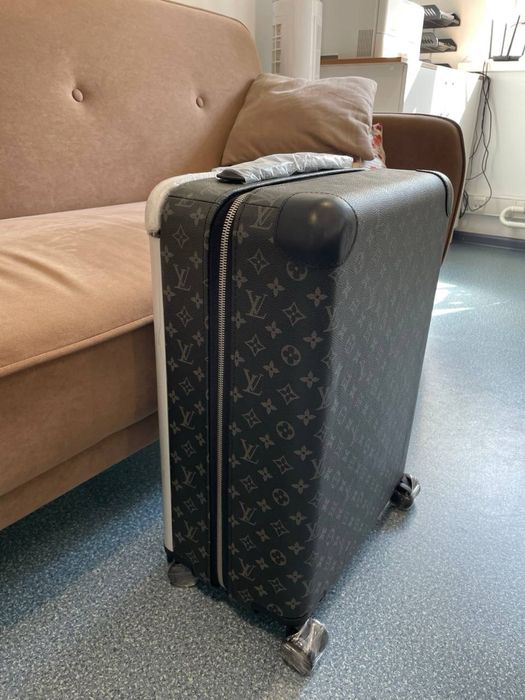 Чемодан Horizon 55 LV