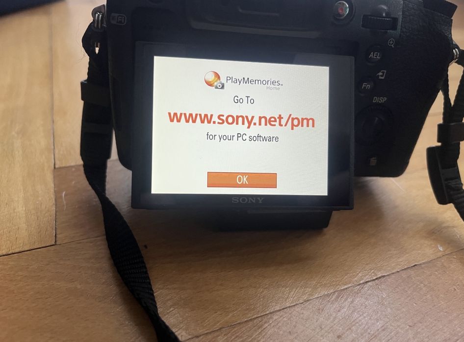 Vând aparat foto Sony Cyber-shot DSC-RX10 – stare foarte bună