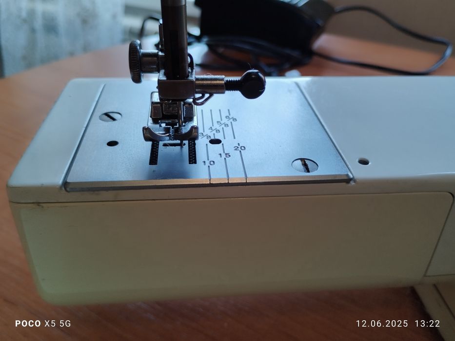 Продам швейную машинку janome 397g