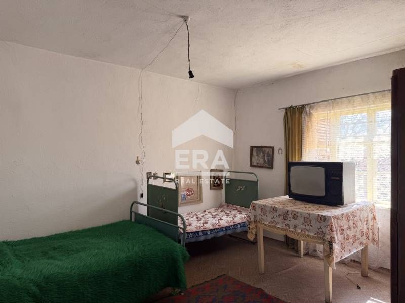 ЕКСКЛУЗИВНО! Двуетажна  къща в село Аврен , гр. Варна