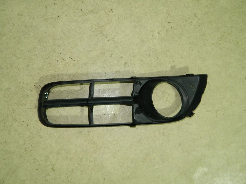 Grila proiector partea dreapta, Skoda Fabia 2  /  Roomster, 2007, 2008, 2009, 2010, , 5J0853666