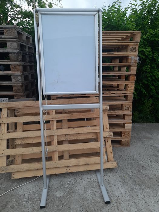 Panou stradal ptr reclama luminos