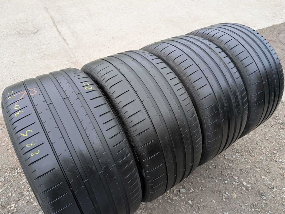 SET 4 Anvelope Vara 285/30 R22 PIRELLI P Zero AO 101Y