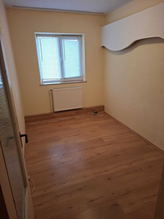 Vanzare apartament 3 camere