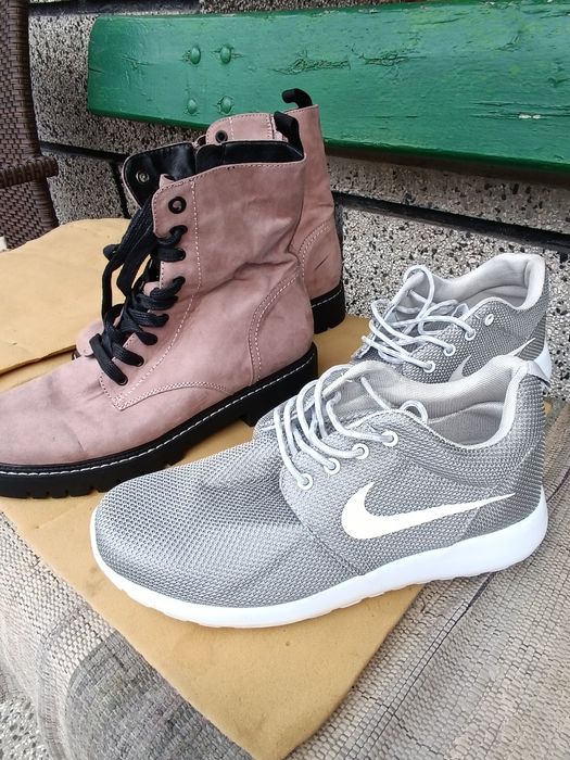 Дамски боти и маратонки