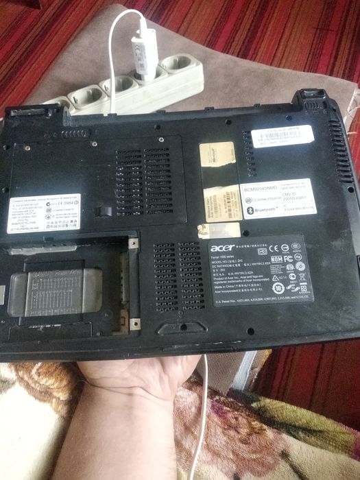 Нетбук на запчасти