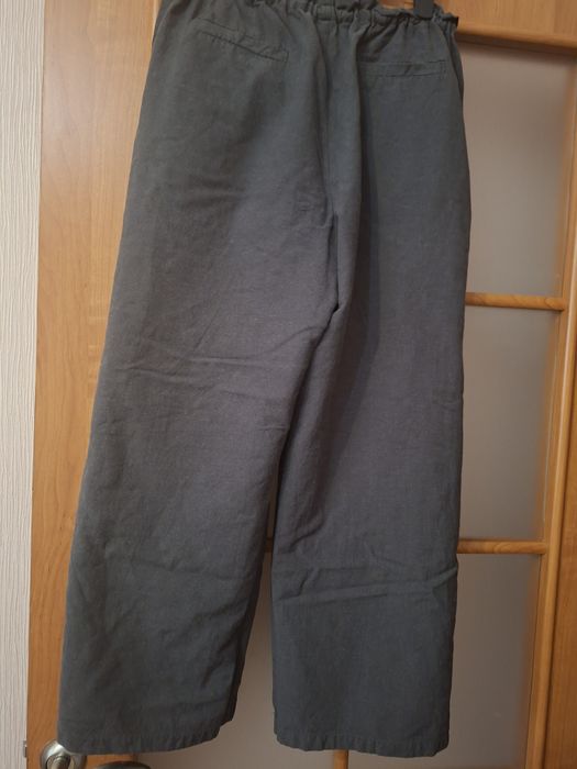 Ж е н с к и е  б р ю к и