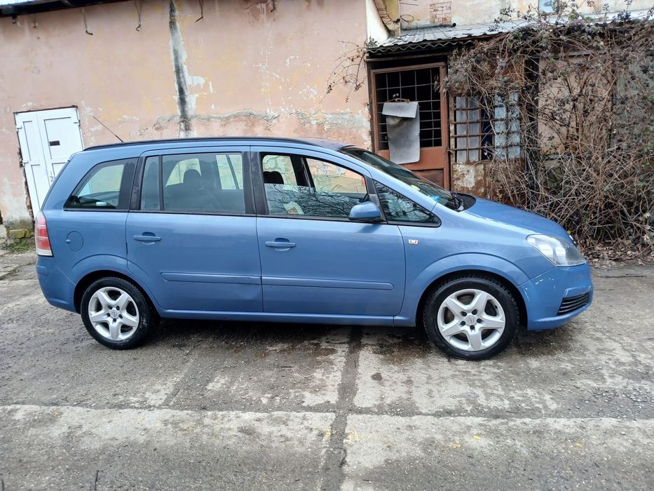 Opel zafira nou