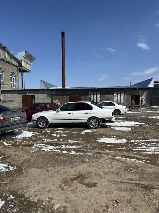 Продаю строчно бмв