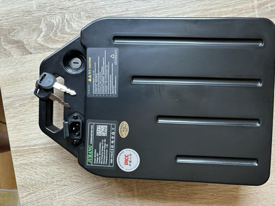 Тягови (гелови) и LI-ion ( литиево - йонни ) батерии , акумулатори