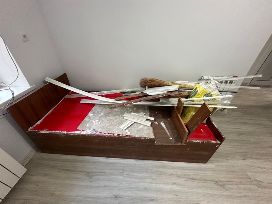 Диван спальный даром