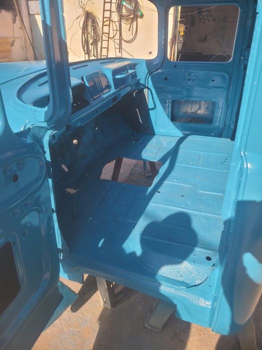 Zil kabina tayor qilingan