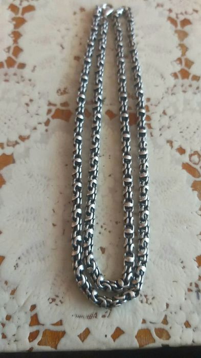 Vand o piesa veche din argint