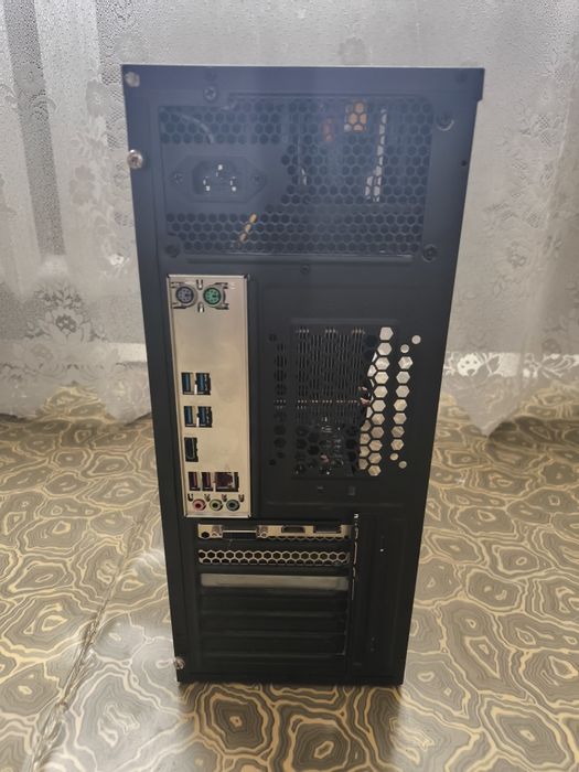 Игровой компьютер продам срочно