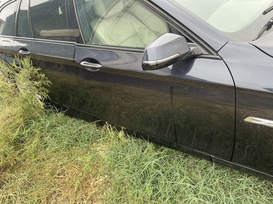 Portiera usa stanga dreapta fata BMW f10 f11 culoare 416 albastru