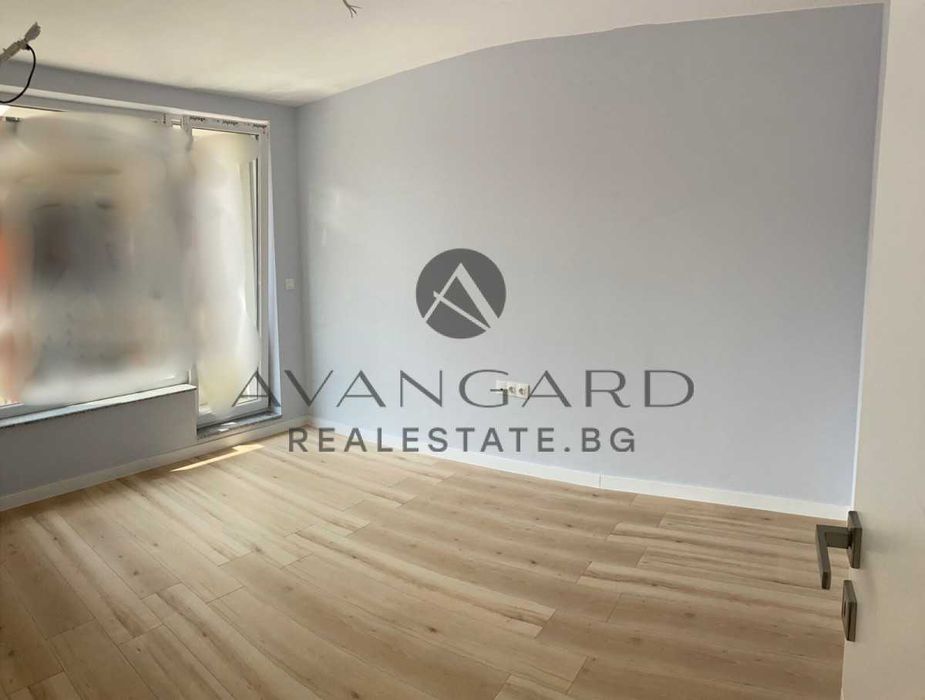 Продава се Тристаен апартамент в Пловдив, Кючук Париж - 87 кв.м за 1955 €/кв.м - Снимка #2