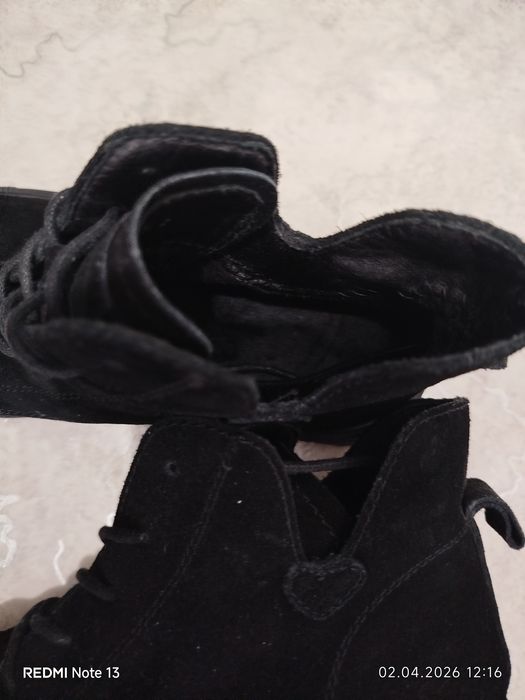 Продам женские ботинки 37 размер