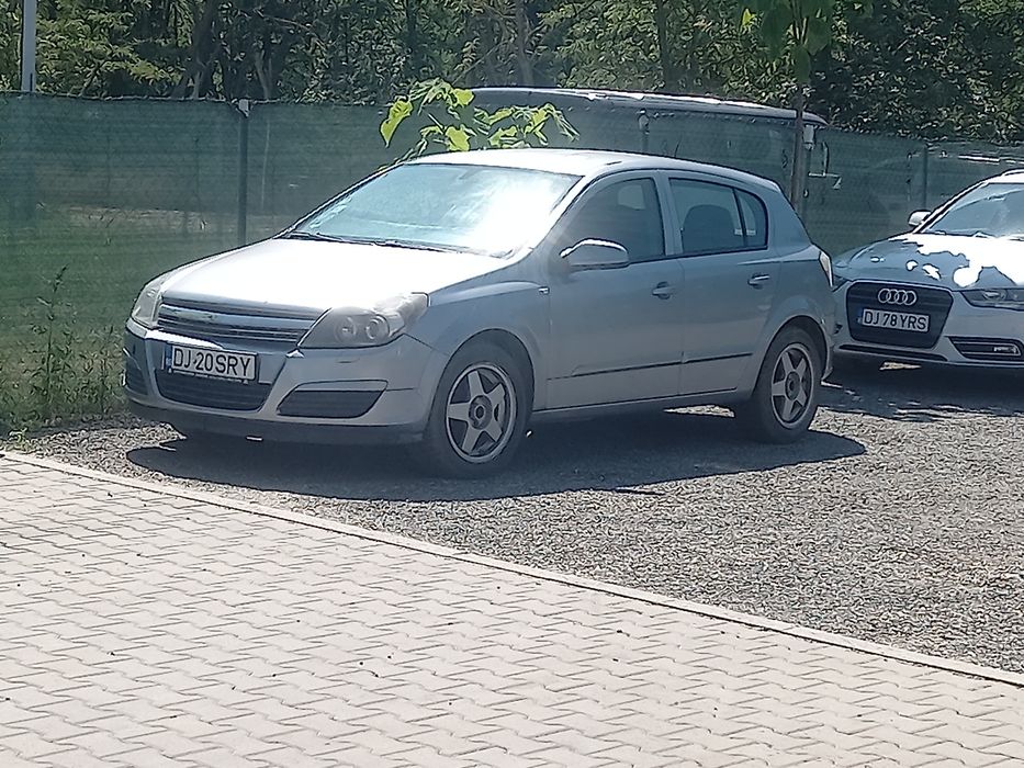 De vanzare Opel Astra H 2005 benzina 1.4