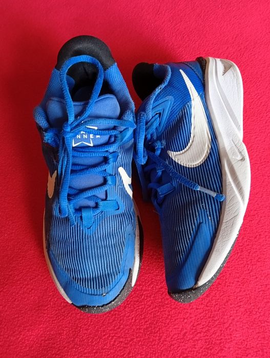 Nike маратонки номер 36,5