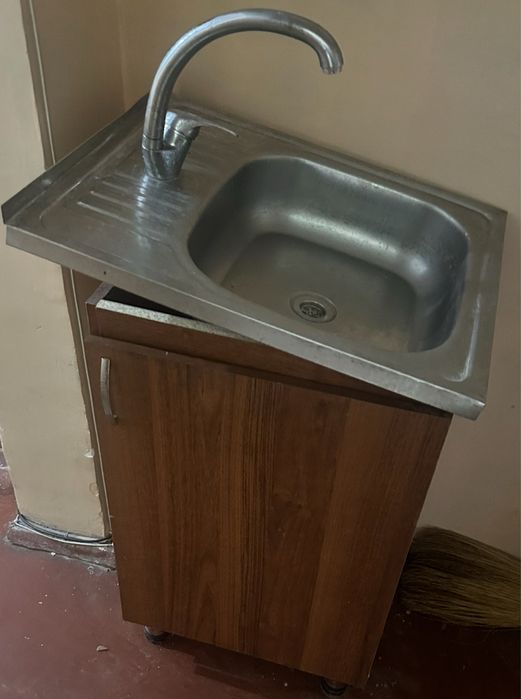 Продам мойку со смесителем