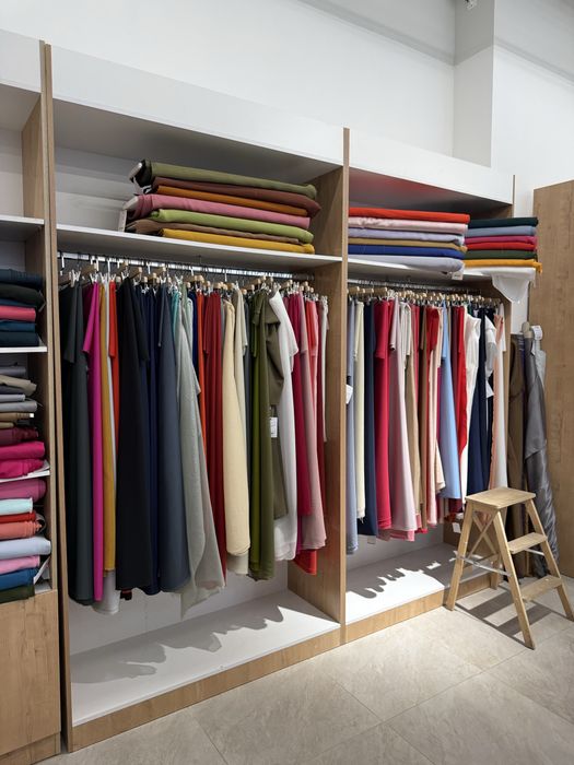 Прочные, вместительные стеллажи/шкафы