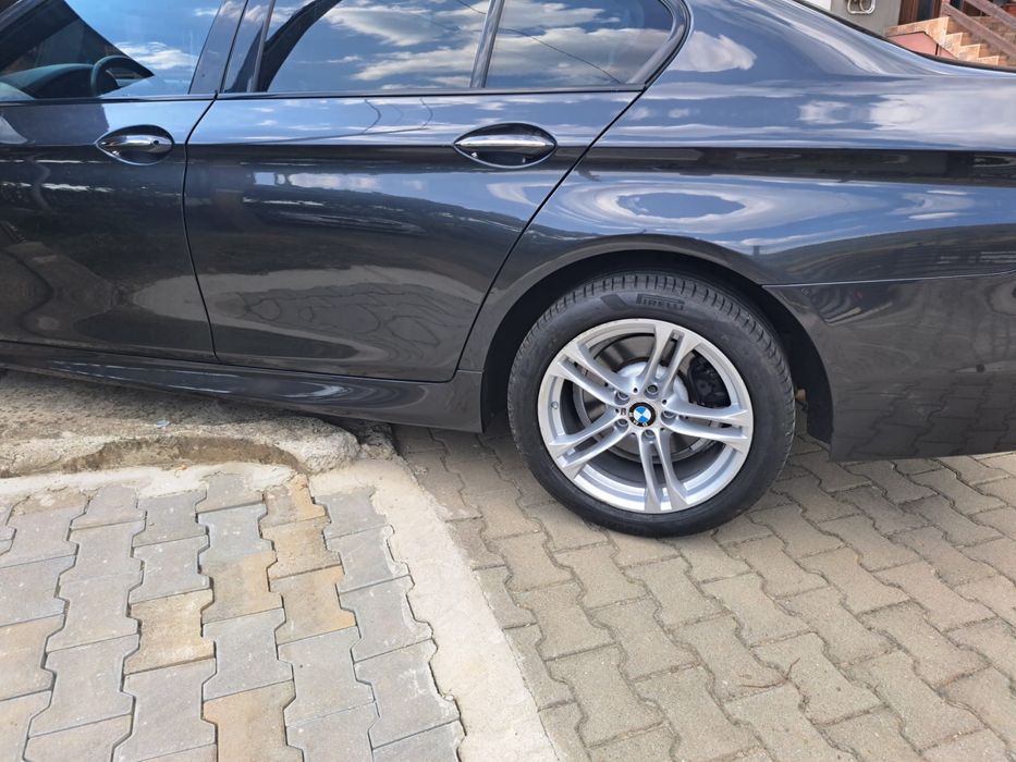 Jante Style 613 originale M pachet BMW F10 F11 R18 doua latimi