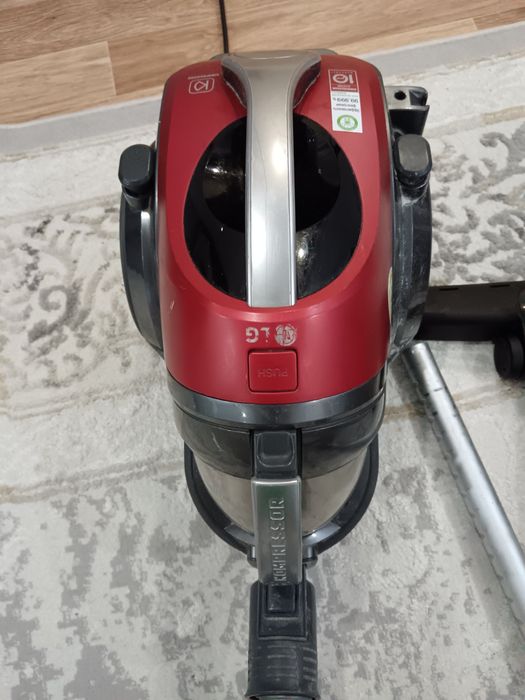 Пылесос LG в хорошем состоянии