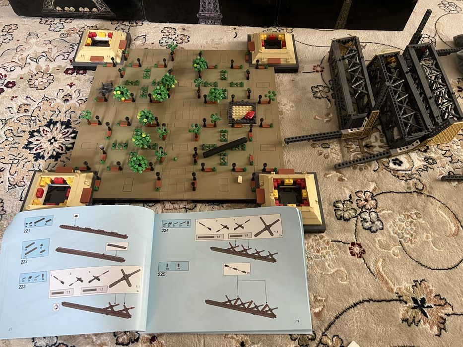 Эйфелева башня Конструктор LEGO