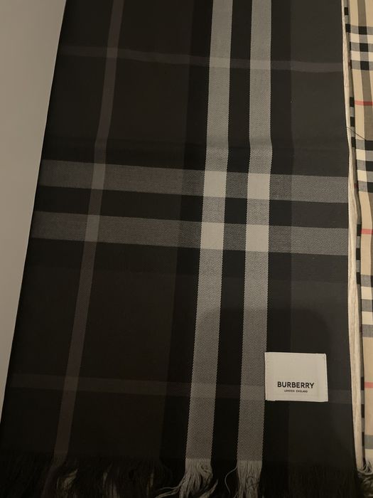 Esarfa burberry (dama/barbati)