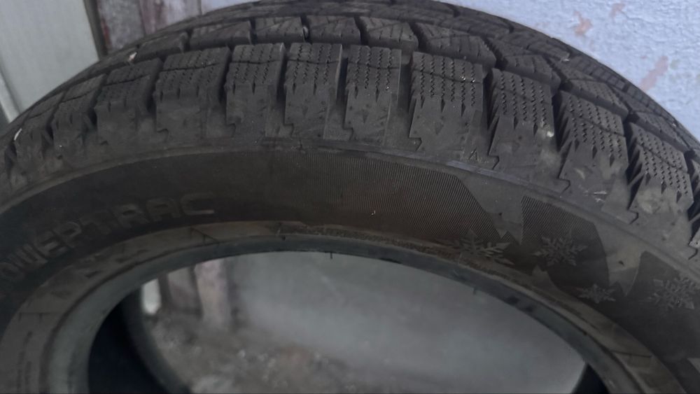 Шины 2015/60R17 в отличном состоянии