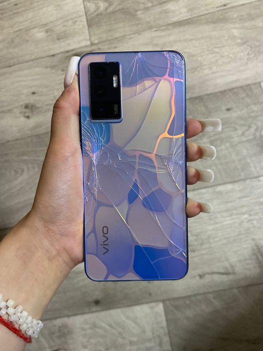 Продам телефон vivo