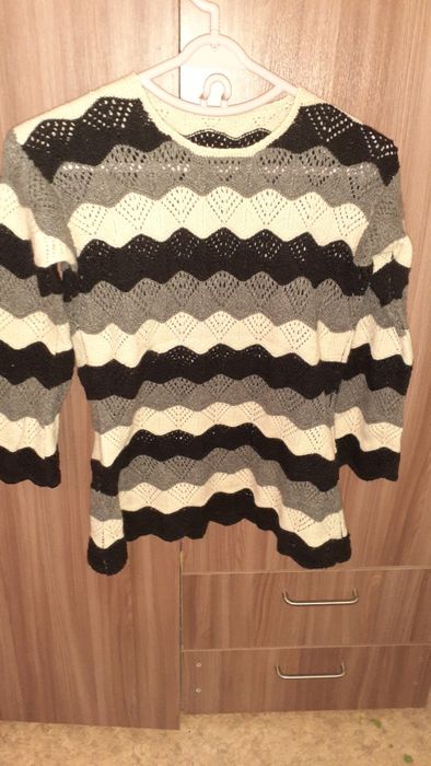 Продам Кофту  вязаную
