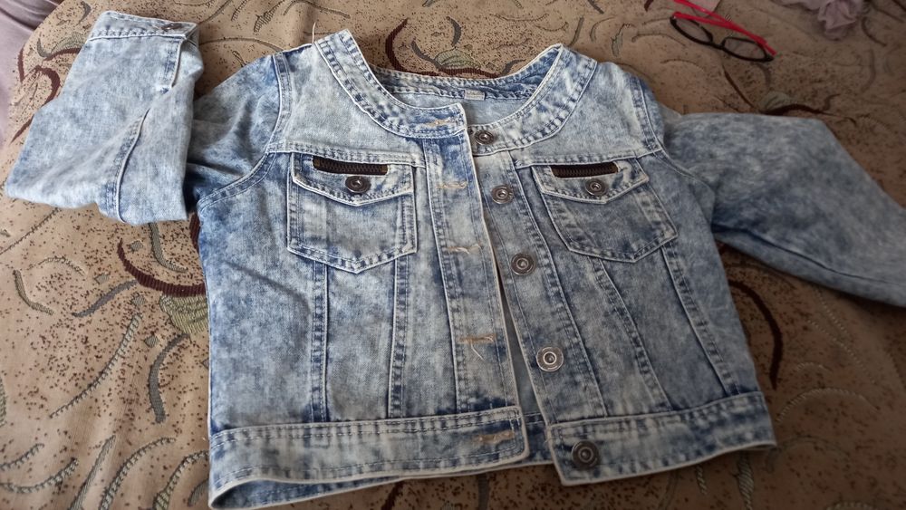 Джинсовая куртка