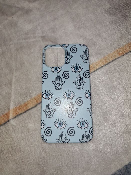 Чехлы на Iphone 12