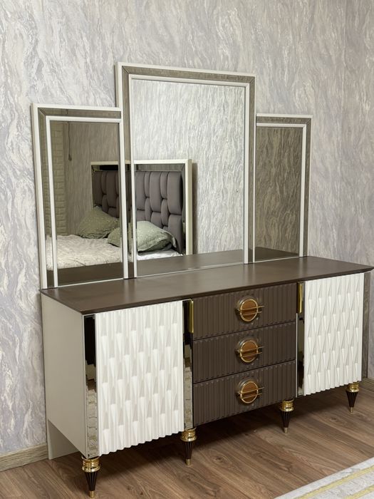 Продается спальный гарнитур в идеальном состоянии