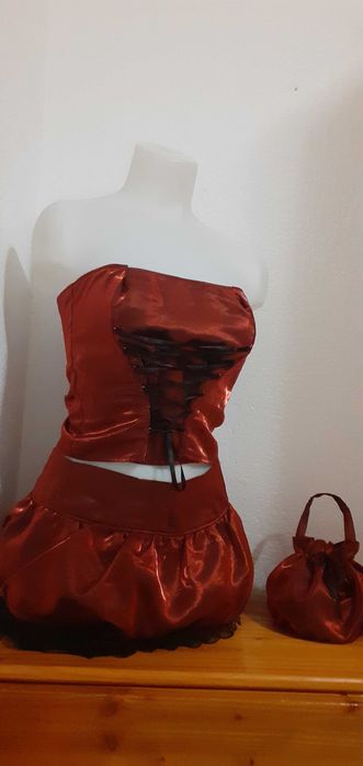 Дамско бюстие, корсет