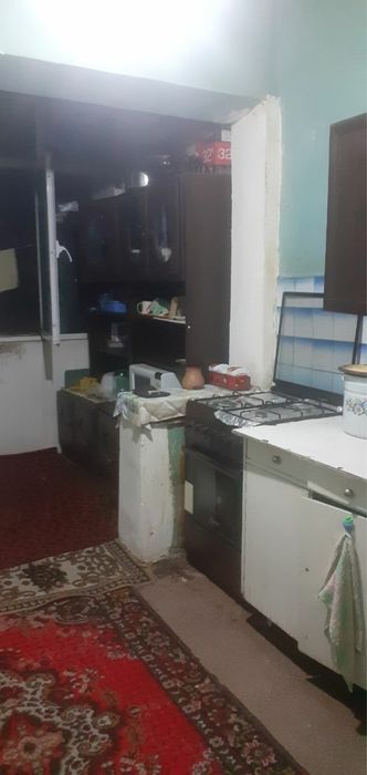 Srochna sotiladi kvartira