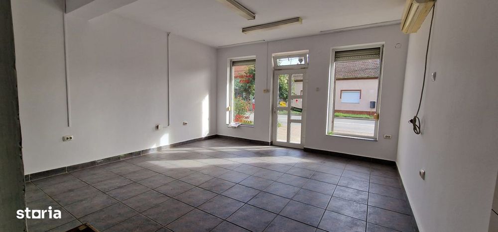 Spatiu comercial ,45mp, Matei Corvin,zona  Episcopia Bihor