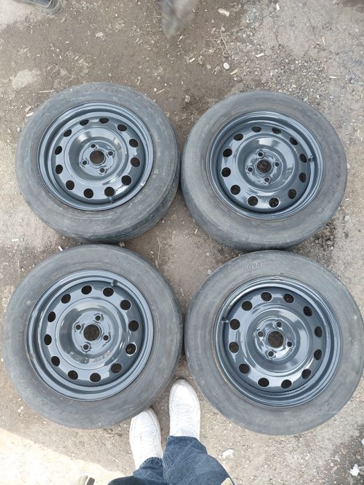 Диски с шинами комплект