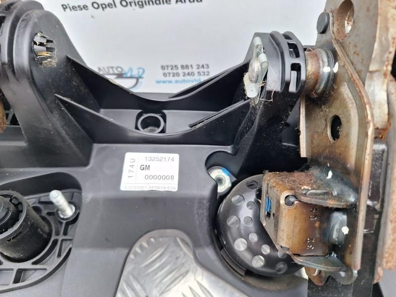 Pod pedalier ambreiaj si frana Opel Astra J facelift