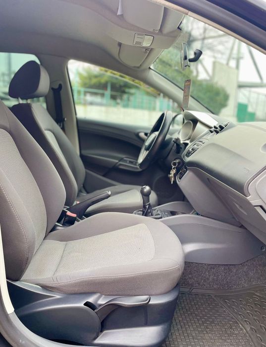 Vând Seat Ibiza 1.2TDI Diesel 2012 euro 5 Proprietar 200.000km