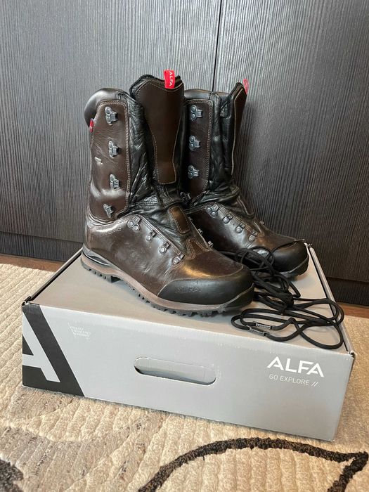 2 perechi de bocanci Alfa: Beaver Advance + BUKK A/P/S cu GORE-TEX