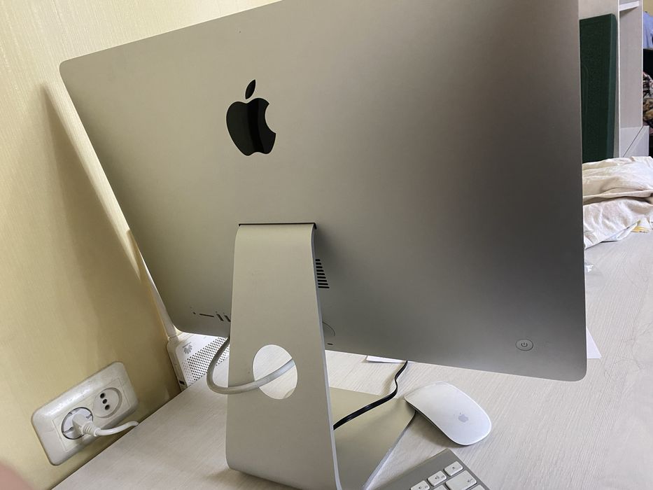 Компьютер iMac