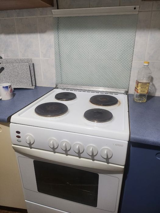 Электроплита продам