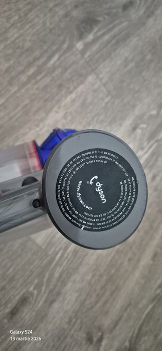 Aspirator Dyson V7 (SV11)