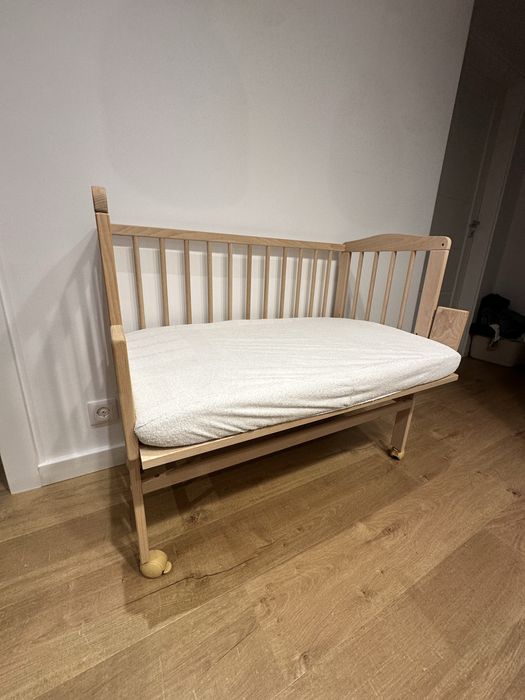 Patut din lemn 2 in 1 cu functie co-sleeper – Waldin 40x90 / 55x90 cm