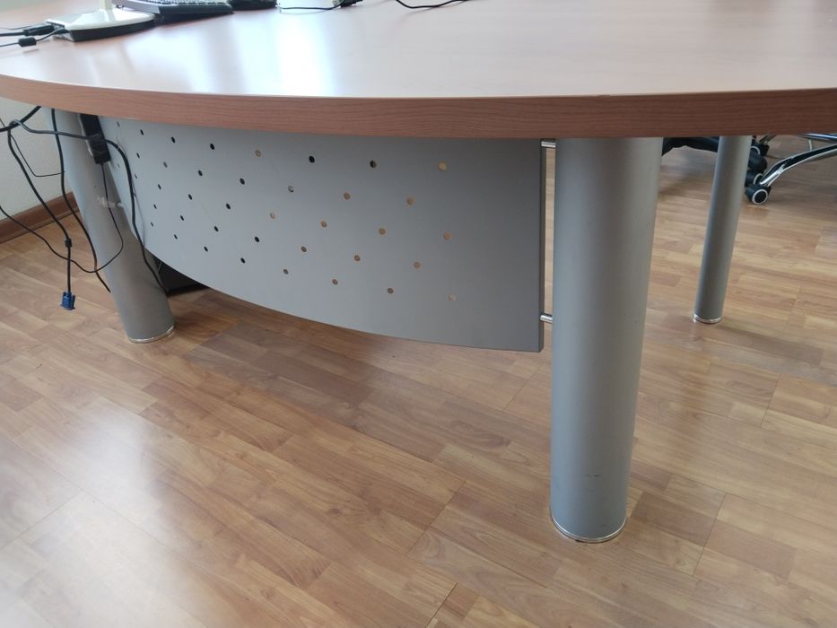 Комплект офисной мебели