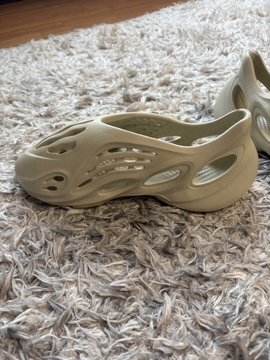 Yeezy foam rummer